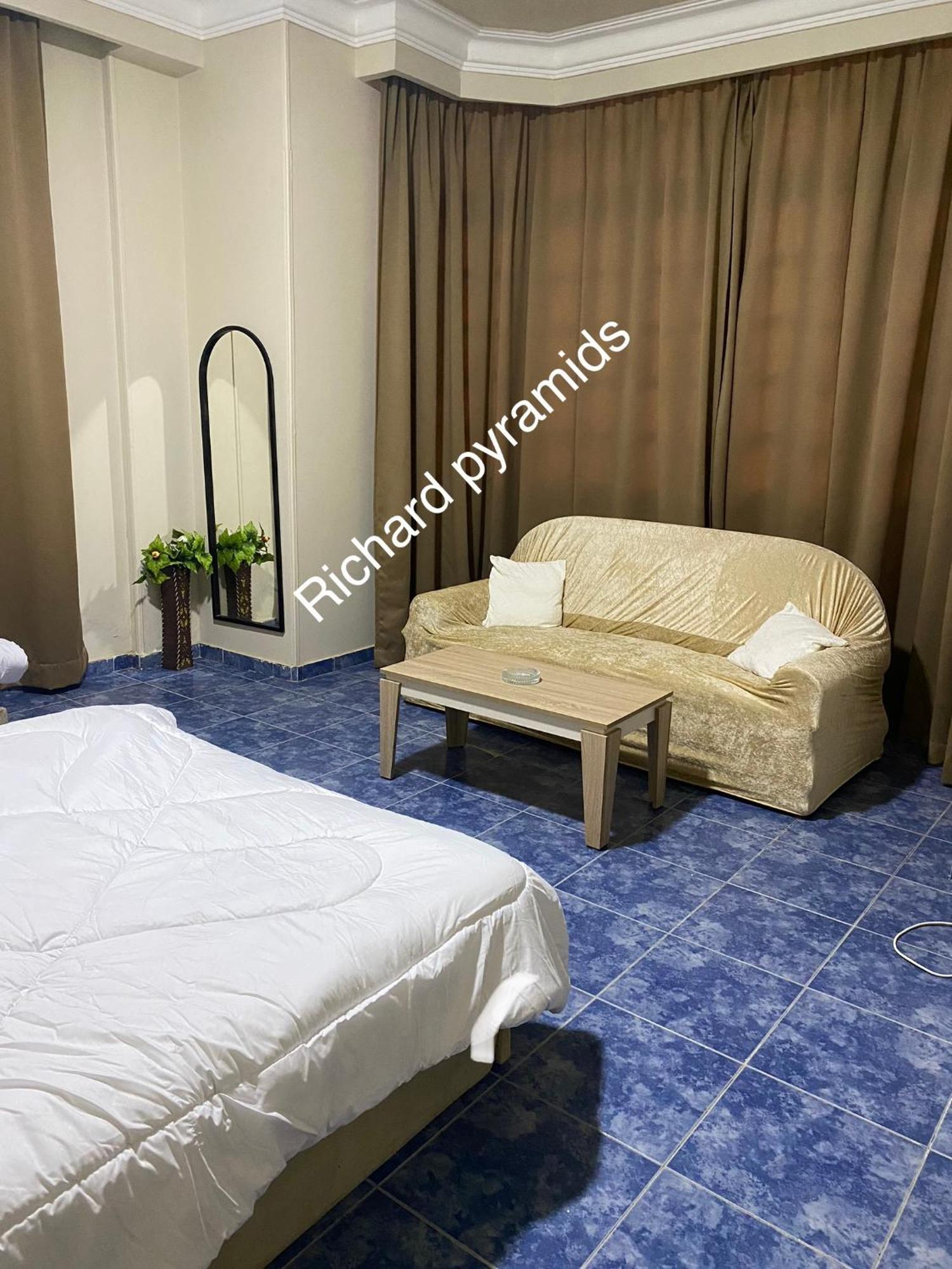 Richard Pyramids Inn Hotel Kafret el-Gabal Extérieur photo